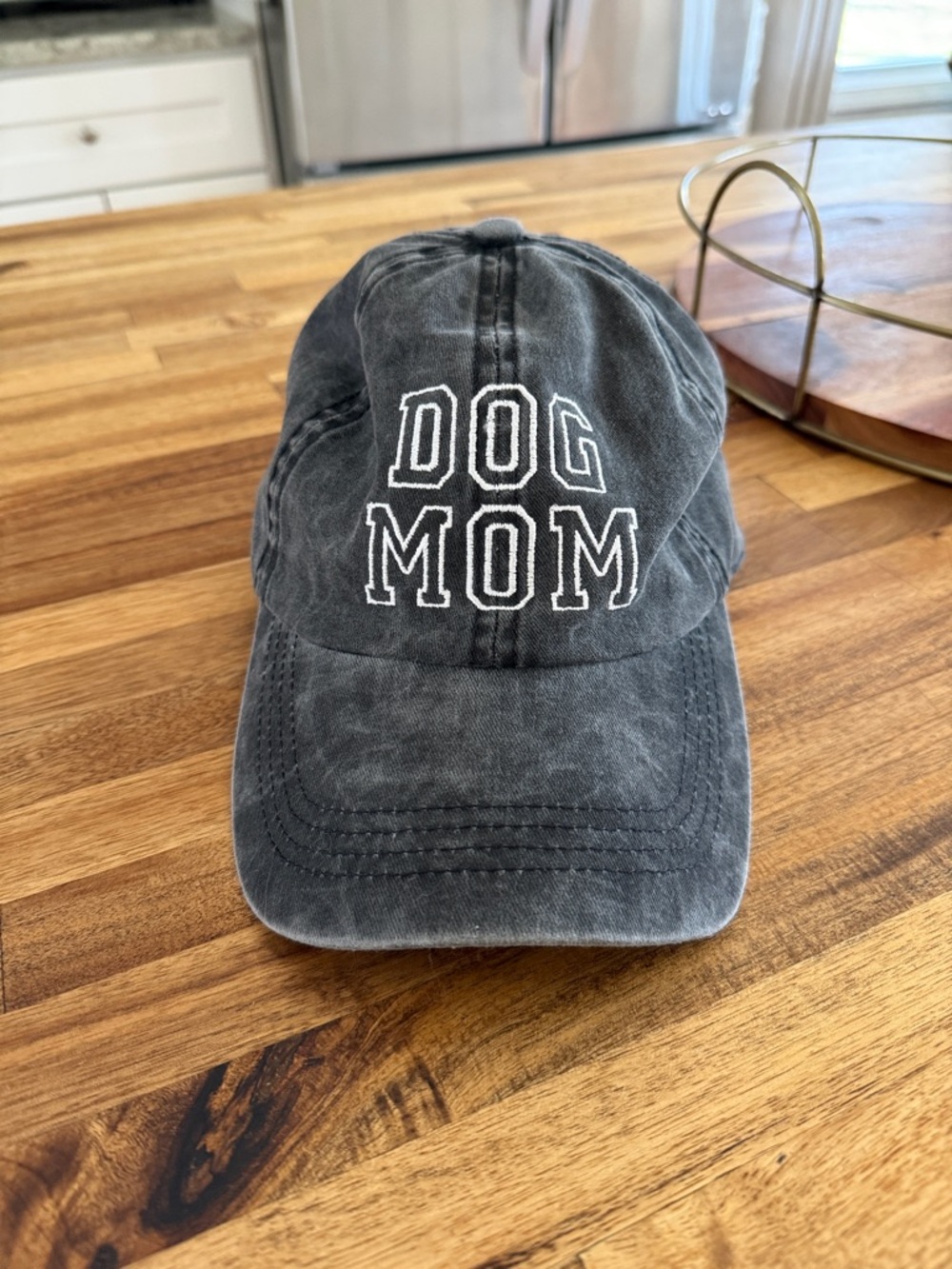 Dog Mom Embroidered Washed Black Baseball Cap